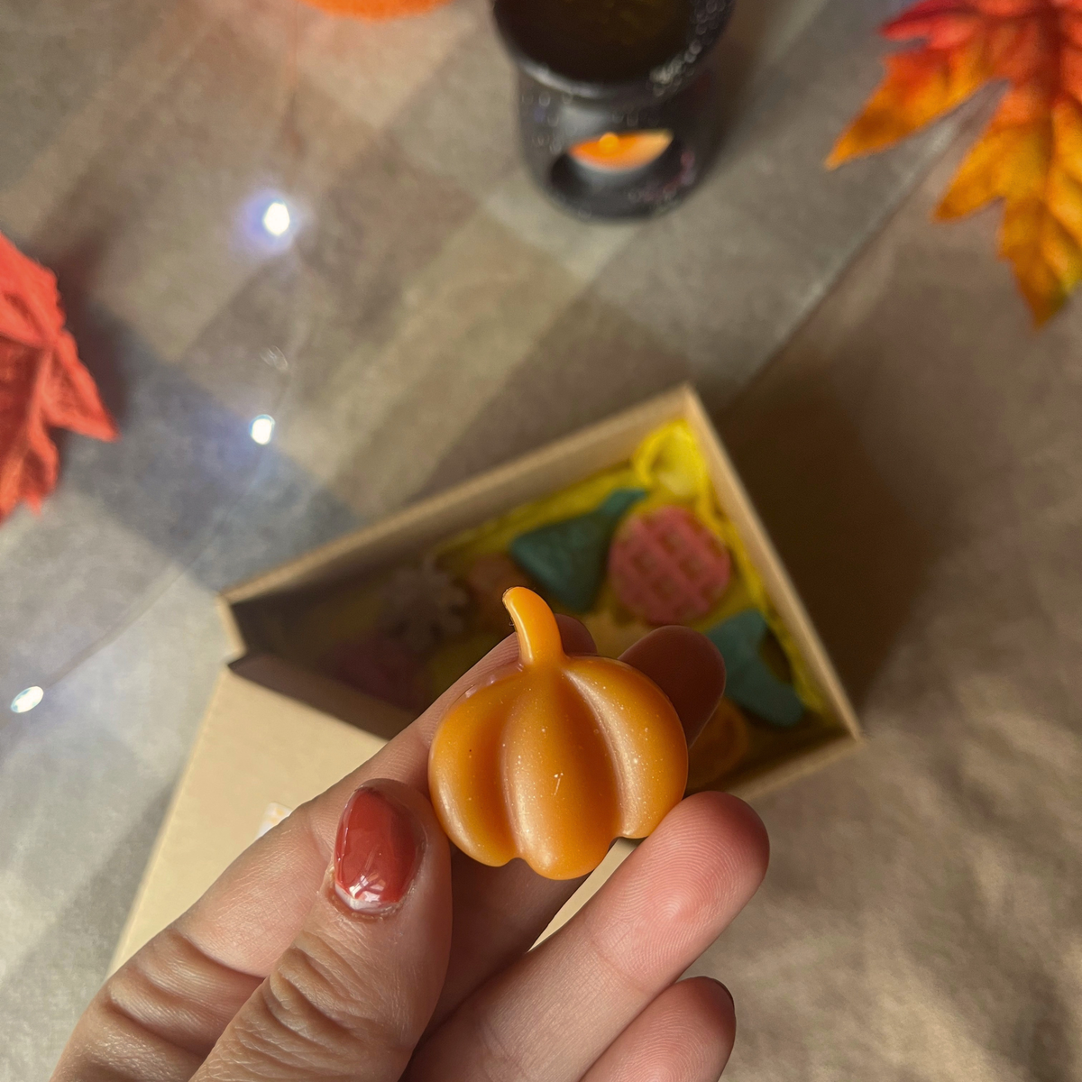 Ръчно изляти восъчни мелтове 100 грама - есенни фигурки🍂